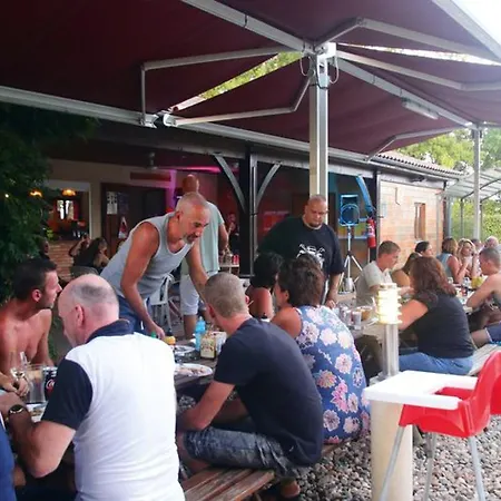 Mobil Spacieux Avec Terrasse à - Api-1-52-234 Camping