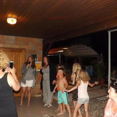 캠프장 Mobil Spacieux Avec Terrasse A - Api-1-52-234