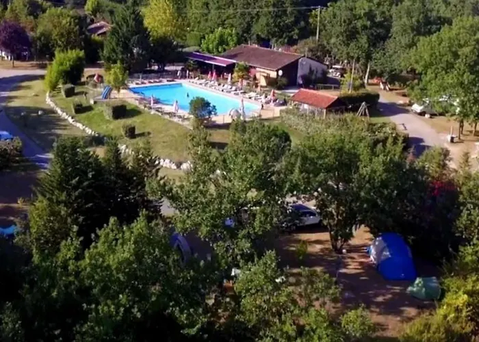 Camping Mobil Spacieux Avec Terrasse A - Api-1-52-234 *