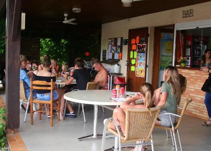 Mobil Spacieux Avec Terrasse A - Api-1-52-234 Camping