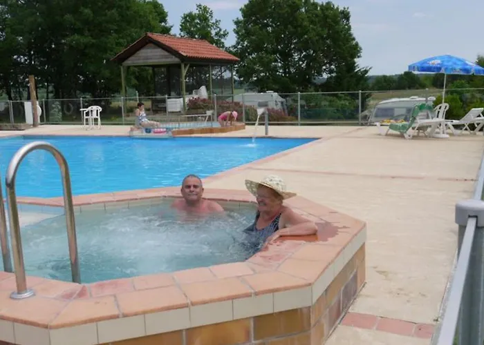 Camping Mobil Spacieux Avec Terrasse A - Api-1-52-234